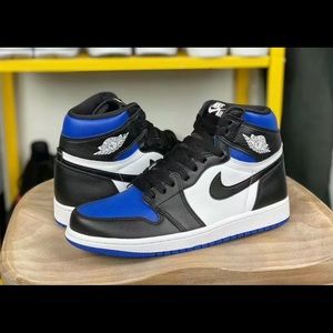 Nike Air Jordan 1 High OG Royal Toe Size 7